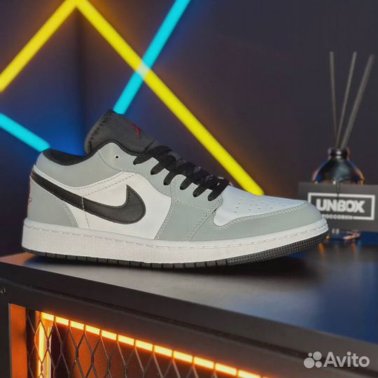 Кроссовки Nike Air Jordan 1 Low Light Smoke Grey