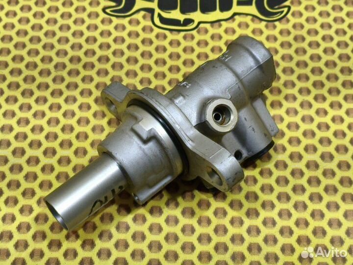 Цилиндр тормозной главный Renault Koleos HY0 2TR