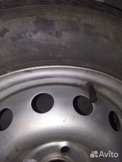 Pirelli Carrier 195/75 R15