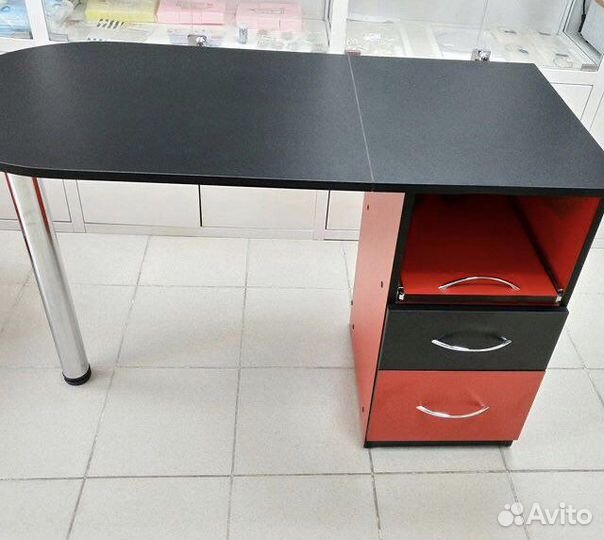 Стол маникюрный «Кватро »