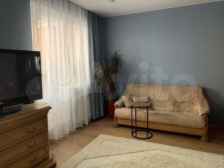 3-к. квартира, 104,3 м², 3/10 эт.