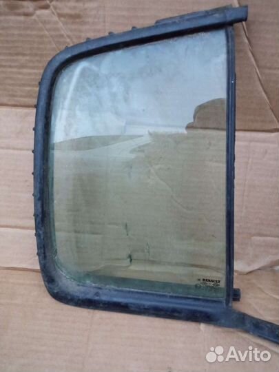 Renault Megane 2 задняя правая форточка