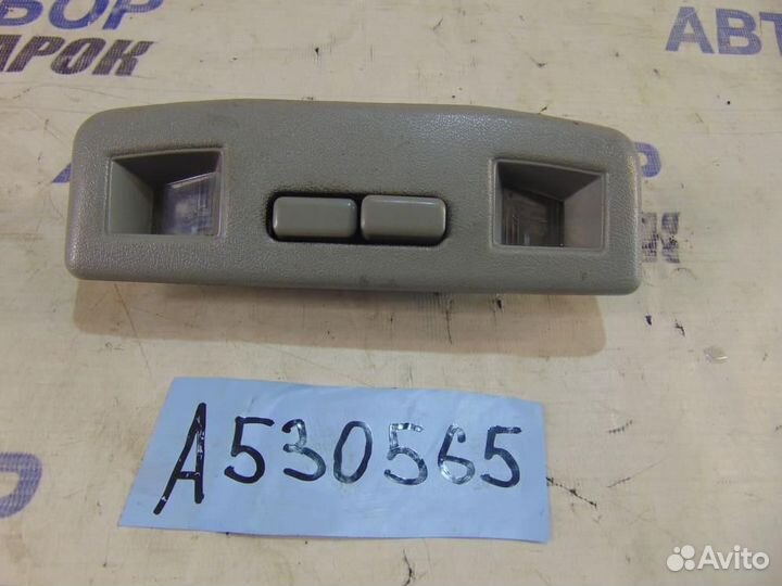 Плафон салонный для Mitsubishi RVR 1 1991-1997г