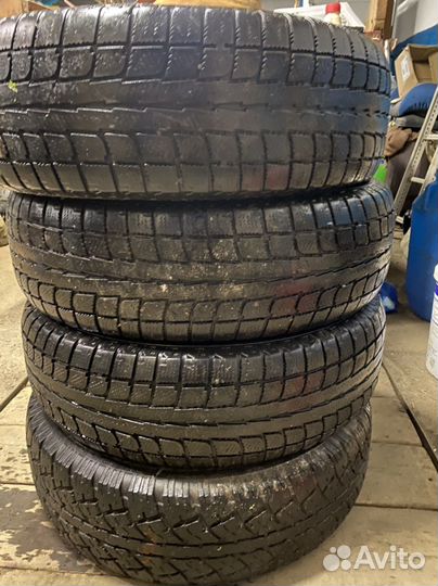 Accelera Alpha 215/75 R15