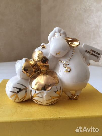 Фарфоровая статуэтка баран Рублю капусту Lefard