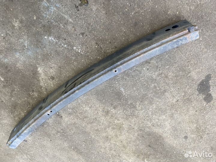 Усилитель бампера передний Toyota Windom MCV20