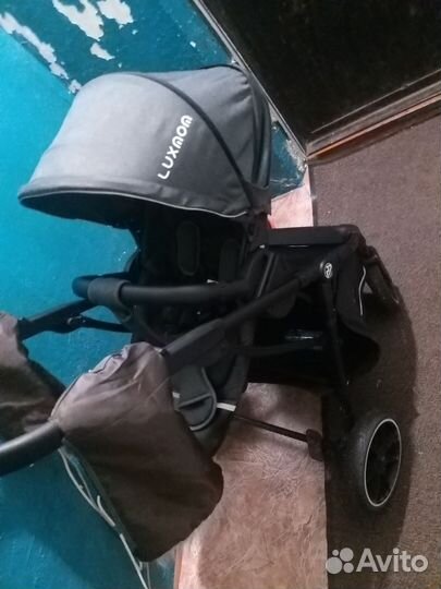 Детская прогулочная легкая коляска