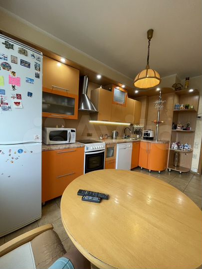 3-к. квартира, 90 м², 9/12 эт.