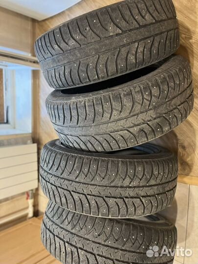 Bridgestone Ice Cruiser 7000 205/55 R16