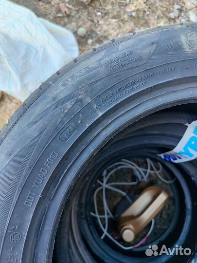 Viatti Strada Asimmetrico V-130 205/55 R16