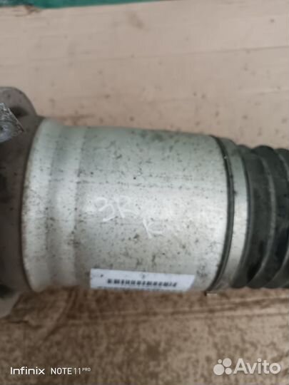 Амортизатор задний прав Porsche Cayenne 2003-2010