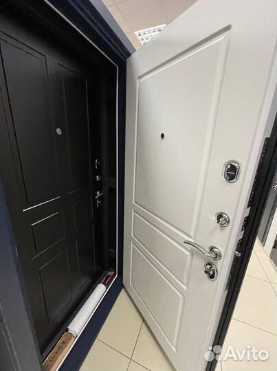 Дверь металлическая