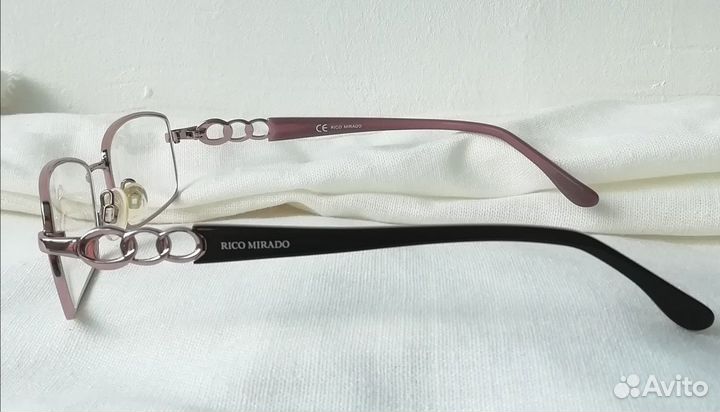 Очки минус -0.5 с футляром