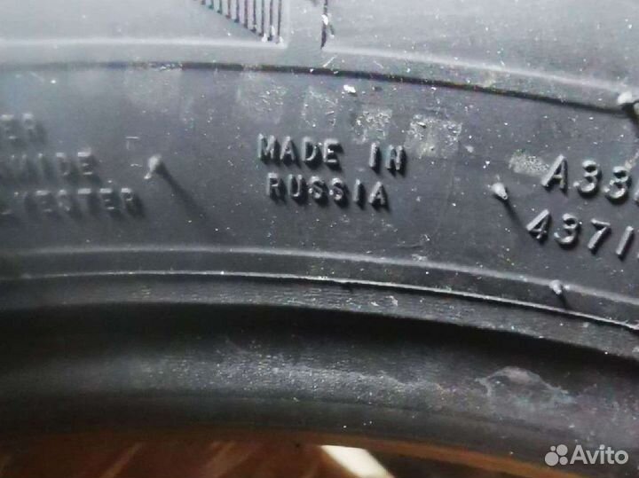 Pirelli Powergy 215/55 R17 98