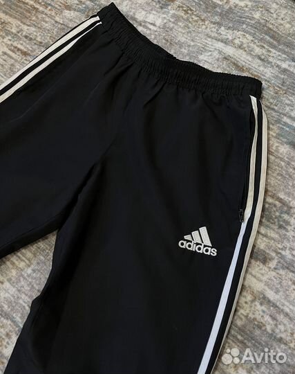 Спортивные штаны Adidas