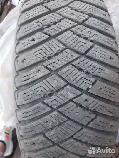 Goodyear UltraGrip 205/60 R16 204M