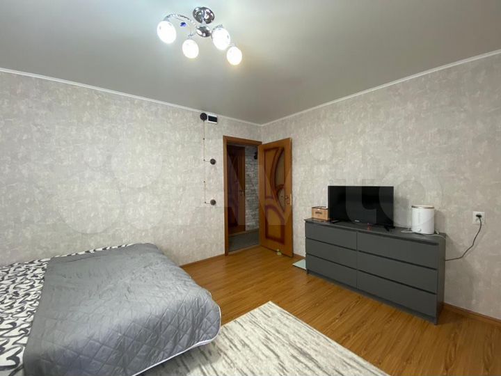 2-к. квартира, 58 м², 4/16 эт.