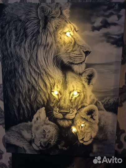 Картина Львы с подсветкой
