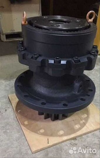 Редуктор поворота без мотора Hyundai R220-9
