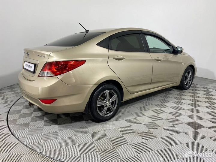 Hyundai Solaris 1.6 МТ, 2013, 180 000 км