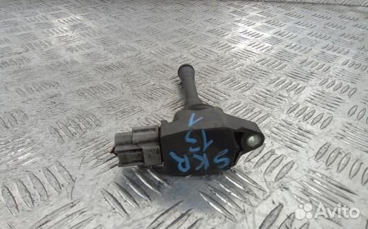 Катушка зажигания бензиновая nissan juke F15 (SKR13DE01)
