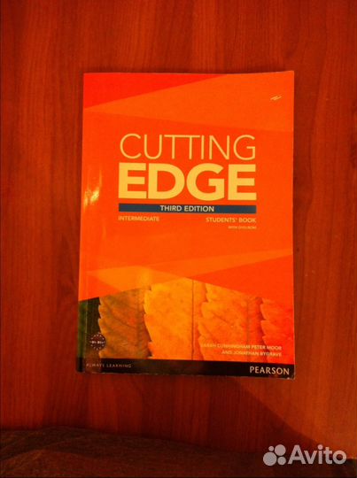 Учебник из Англии Cutting Edge