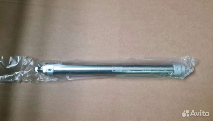 Пневмоцилиндр cdm2b40-250sz