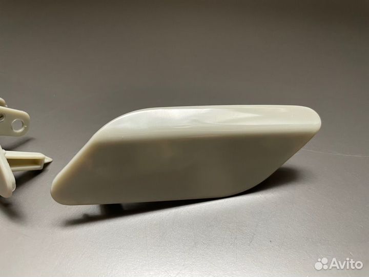 Крышка омывателя фары VW Jetta 6 2010-2015