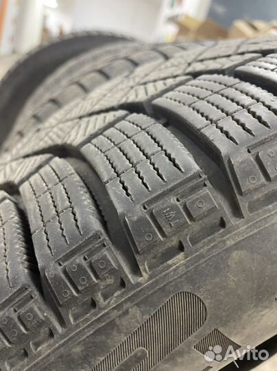 Pirelli Ice Zero FR 225/55 R18