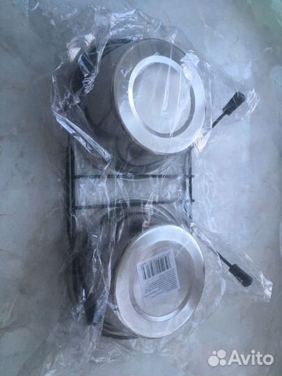 Миски на подставке для собак