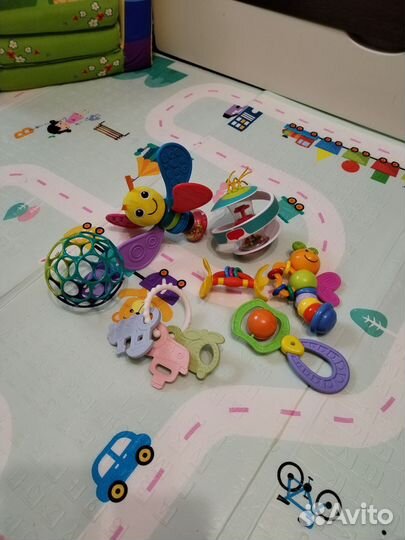 Игрушки подвески, погремушки, каталки