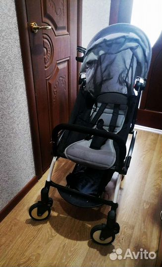 Прогулочная коляска Yoya