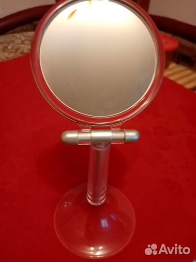 Зеркало косметическое для макияжа с увеличением