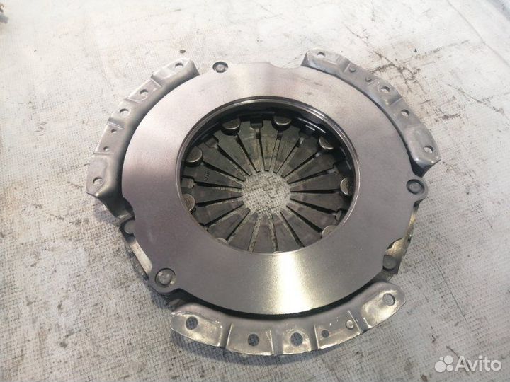 Корзина сцепления Mazda Parkway