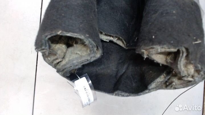 Обшивка капота Volkswagen Golf 5, 2005