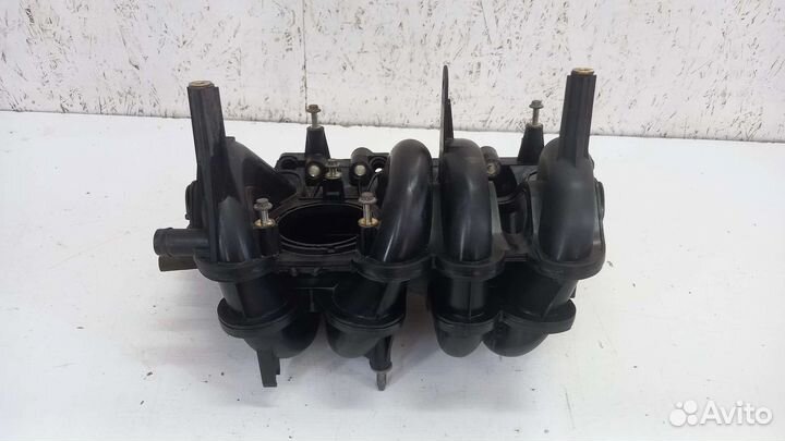 Коллектор впускной 1.6 K7MA812 renault logan 2