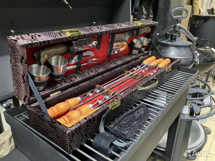 Набор шампуров подарочный Б704