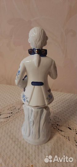 Фарфоровые статуэтки лфз