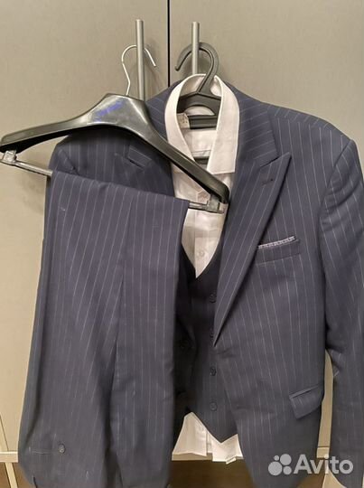 Костюм школьный