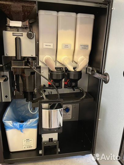 Кофейный автомат для бизнеса вендинг Jetinno JL24