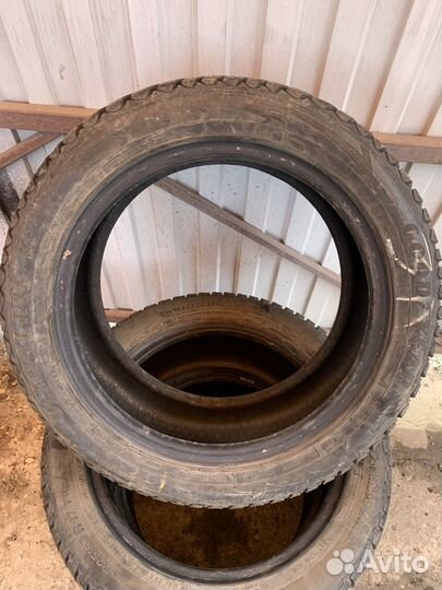 Tigar Sigura Stud 225/50 R17 98T