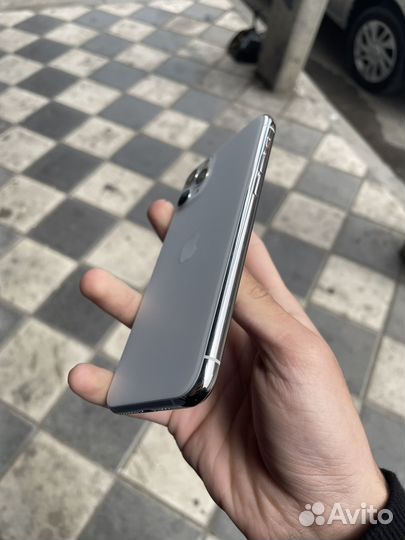 iPhone 11 Pro, 256 ГБ