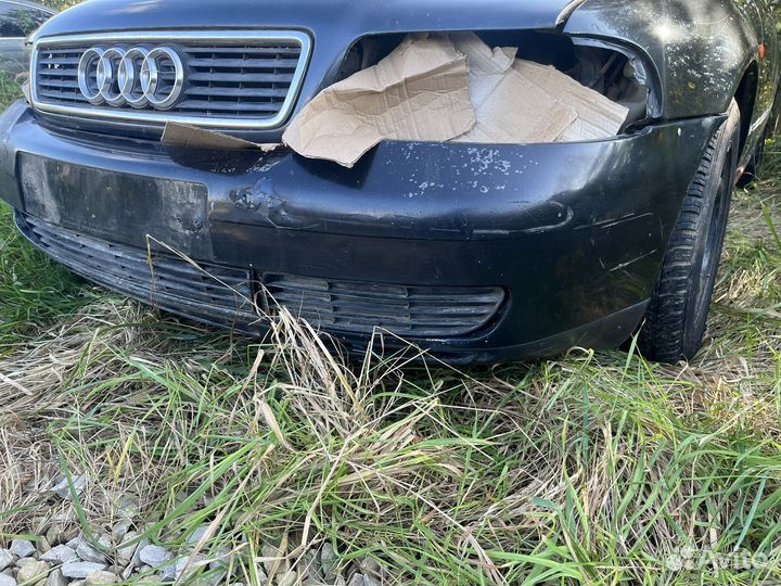 Бампер передний Audi A4B5 дорест