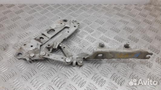 Петля капота BMW 5 F10/F11 (3BA05D501)