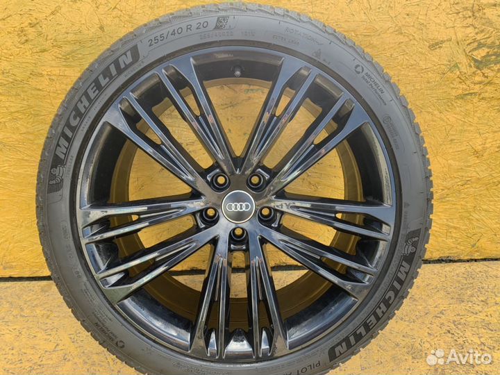 Оригинальные зимние колеса на Audi A7/А8 R20