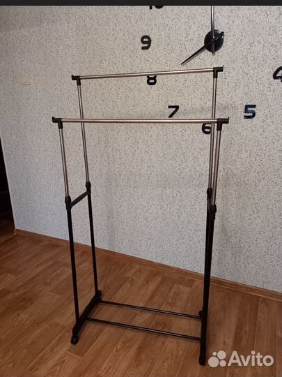 Вешалка напольная (новая)
