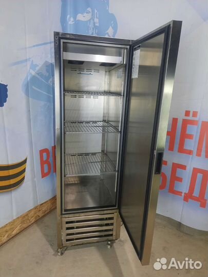 Морозильная шкаы froster