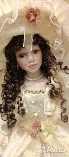 Кукла фарфоровая karlsbach