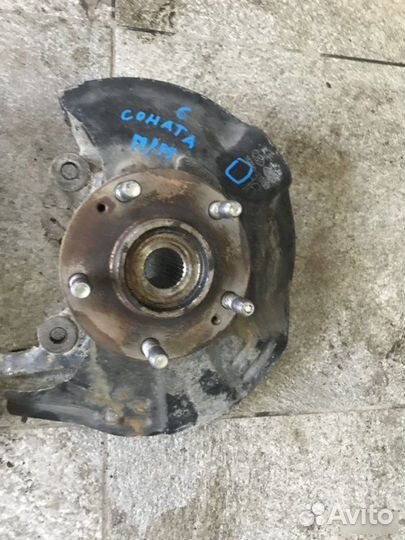 Кулак передний Hyundai Sonata 6