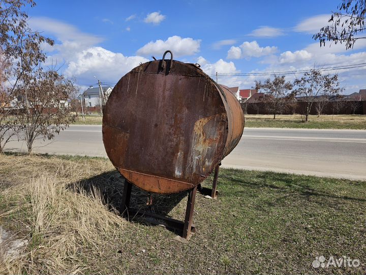 Бочка металлическая 2000литров